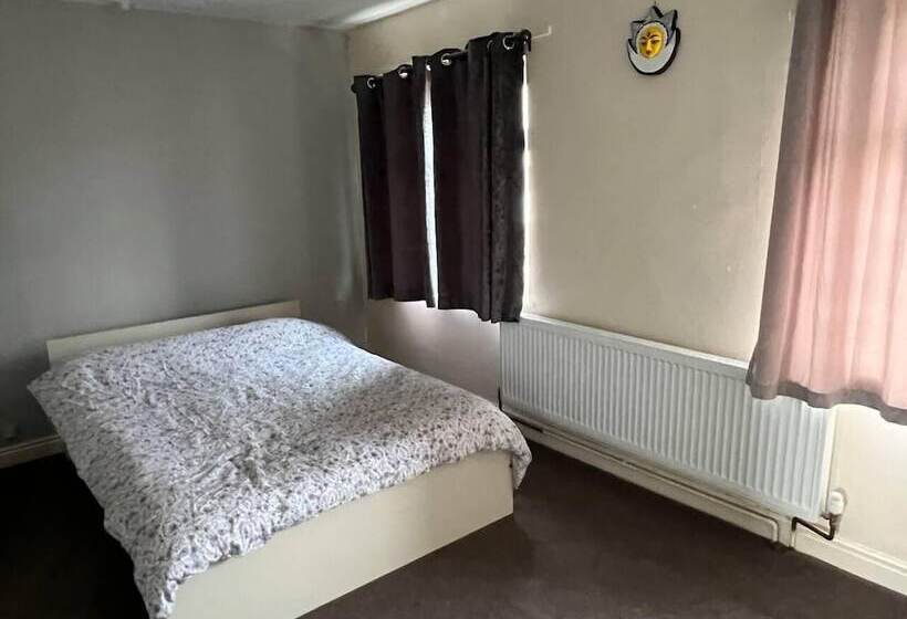 레지던스 Cosy 2 Bed House In Hucknall, Nottingham