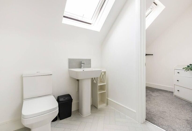 レジデンス Modern Apartment, Castle View Rochester, England