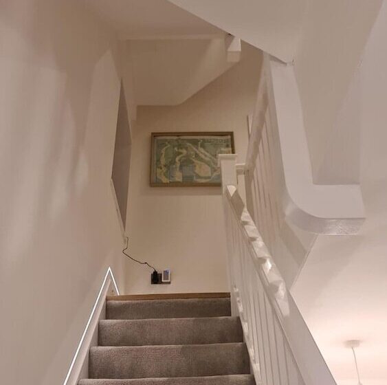 住所  Newly Refurbished 4 Bed House In Bournemouth
