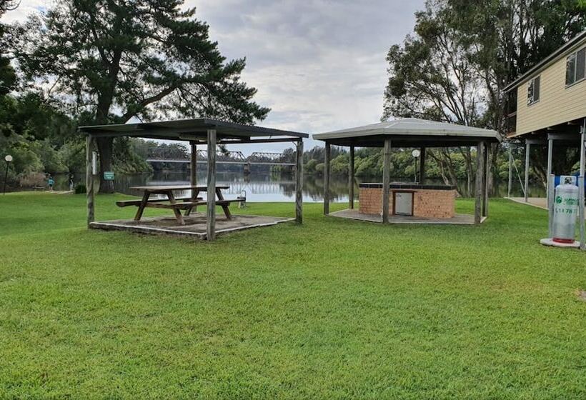リゾートホテル Bellinger River Tourist Park