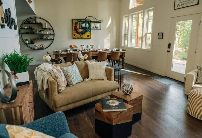리조트 Mountainside Lodging & Retreats