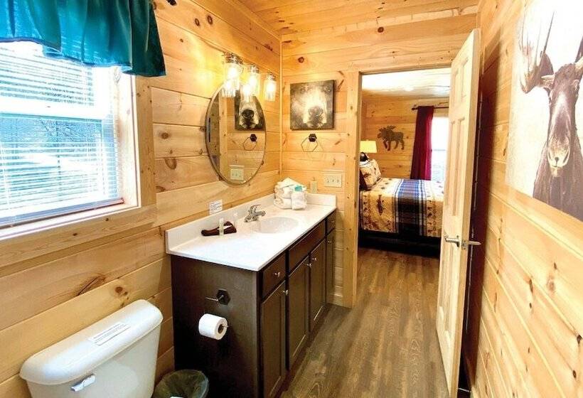 A Creekside On The Bluff