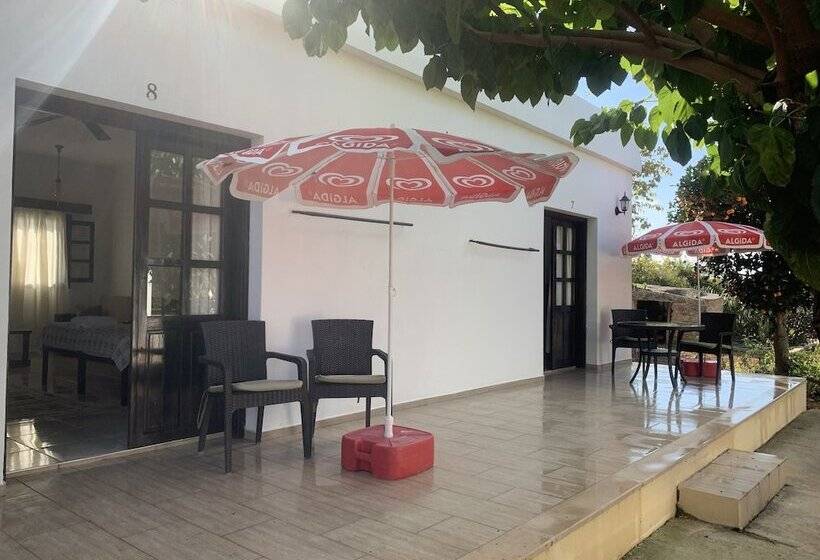 تختخواب و صبحانه Villa Lembos