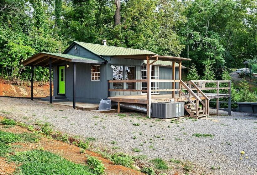 Cabin At Lakeside