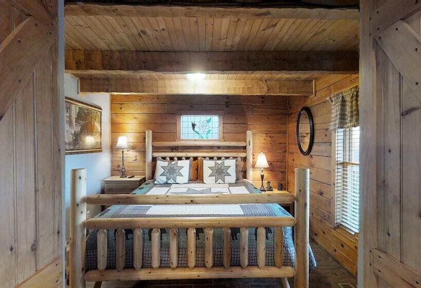 Cozy Cottage