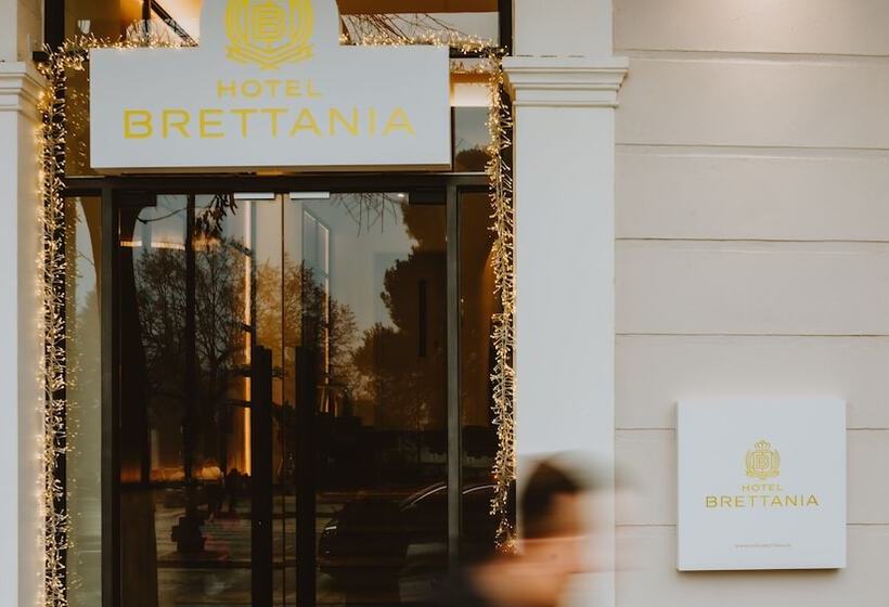 هتل Brettania