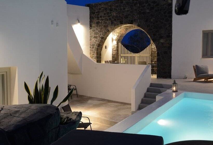 هتل Noir Santorini