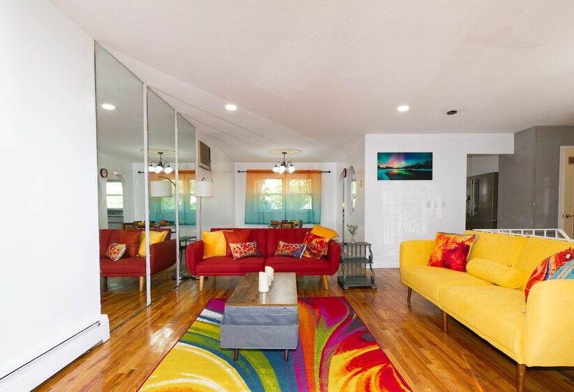 فندق ريفى Cheerful & Beautiful 3 Bedroom Ranch