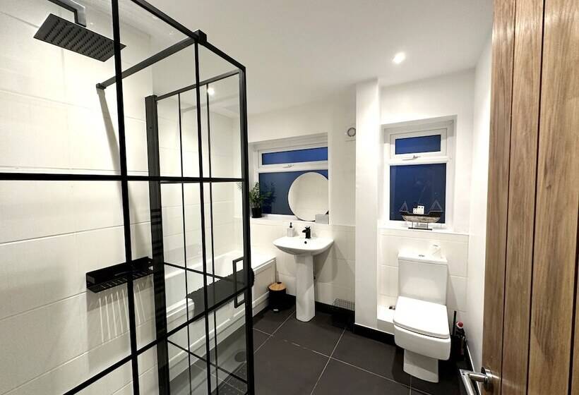 إقامة 3 Bed House In Llanfaelog, Near Rhosneigr