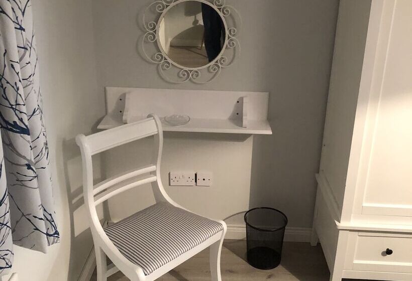 إقامة Captivating & Cosy 4 Bedroom House In Magherafelt