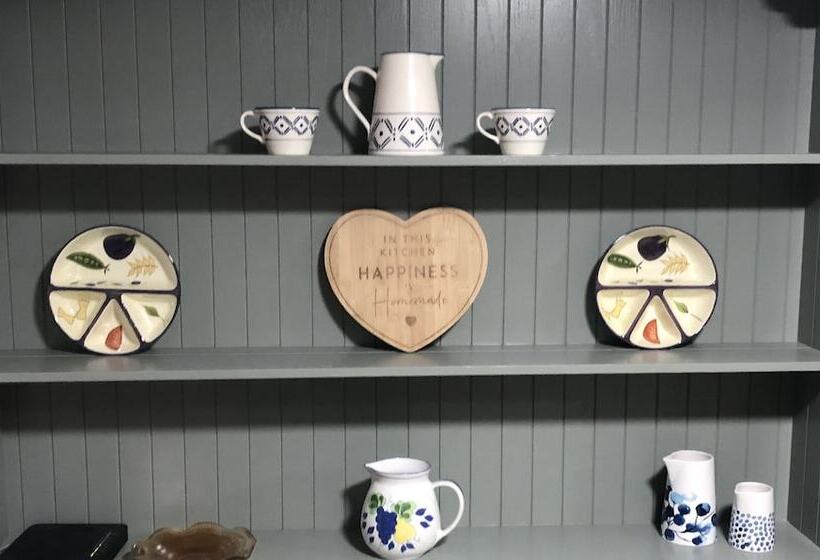 إقامة Captivating & Cosy 4 Bedroom House In Magherafelt