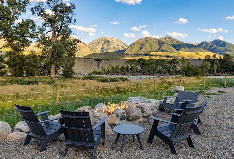 Курорт Under Canvas North Yellowstone   Paradise Valley