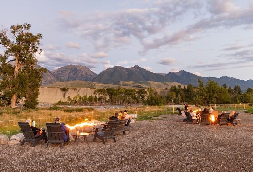 Курорт Under Canvas North Yellowstone   Paradise Valley