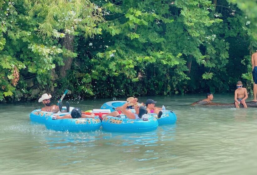 Son S River Ranch Glamping Cabin 33