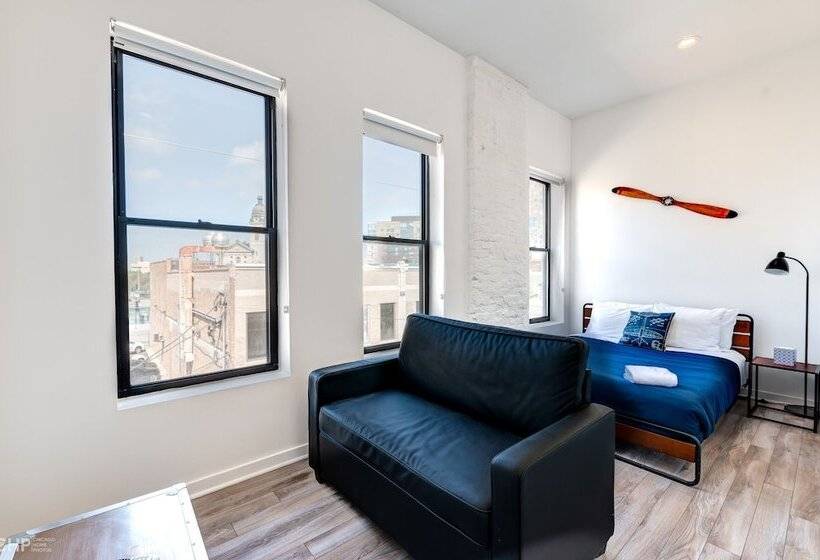 Spa Baths, In Unit Laundry And Full Modern Kitchen So Much More Than An Average Hotel Room! 747