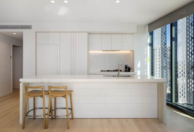 Signature Broadbeach   Gclr