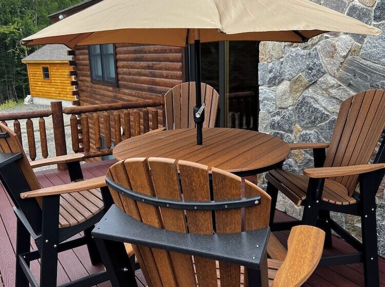 Back Lake Lodges Eagles Nest