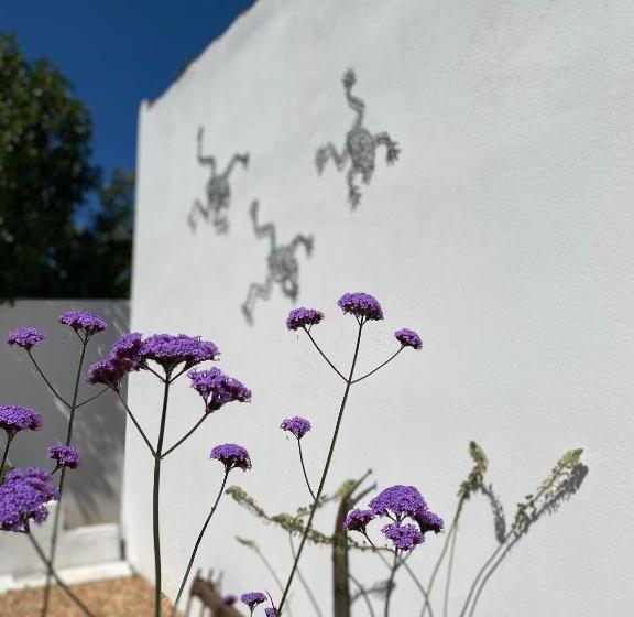 مبيت وإفطار Palm View Guesthouse, Adults Only