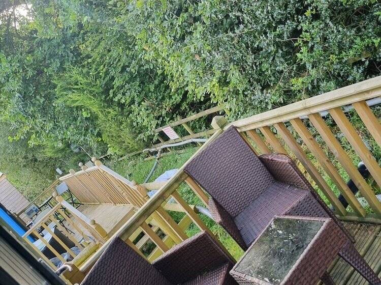 Glamping Hut   Riverview 5