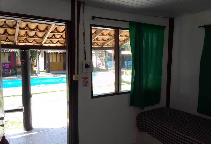 פונדק Pousada A Vila Do Pirata