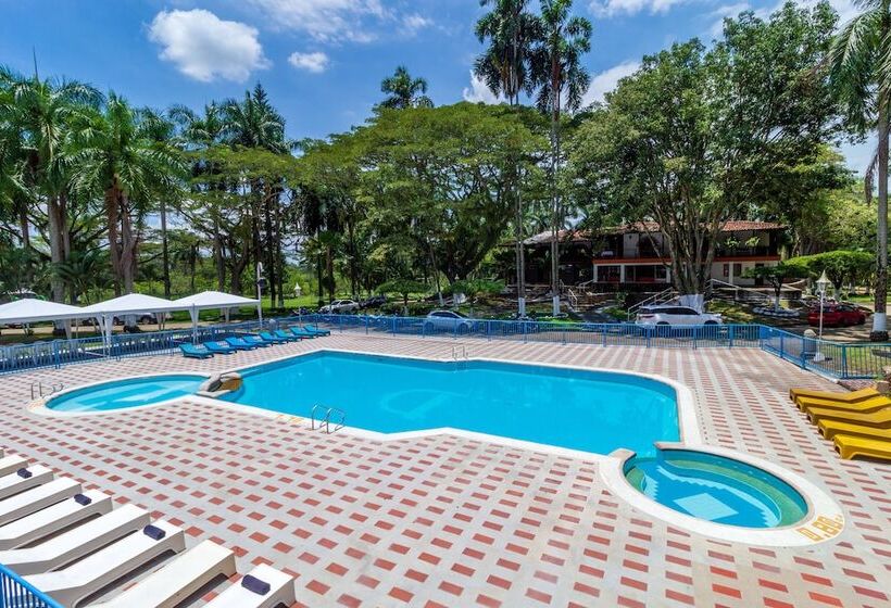 هتل Campestre El Danubio