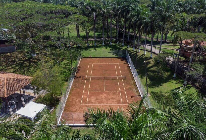 هتل Campestre El Danubio