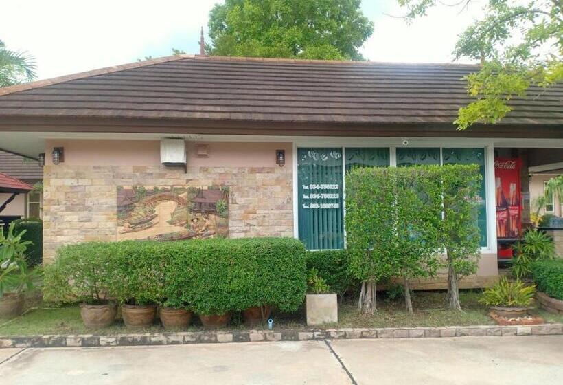 هتل Capital O 75415 Nanthachart Riverview Resort