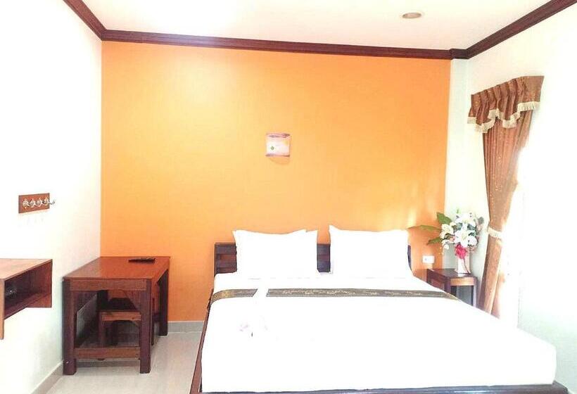 هتل Capital O 75415 Nanthachart Riverview Resort