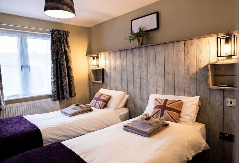 فندق Chestnut Meadow Country Park