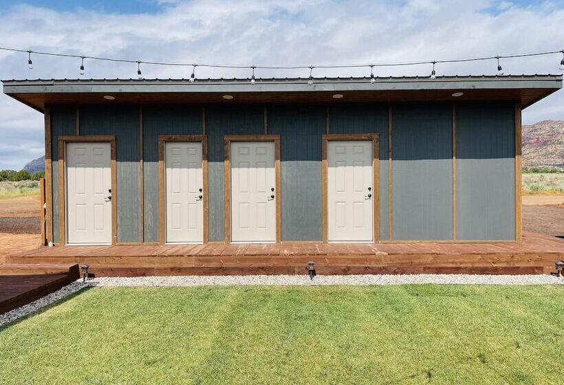 בית מלון כפרי Desert Sage Retreat