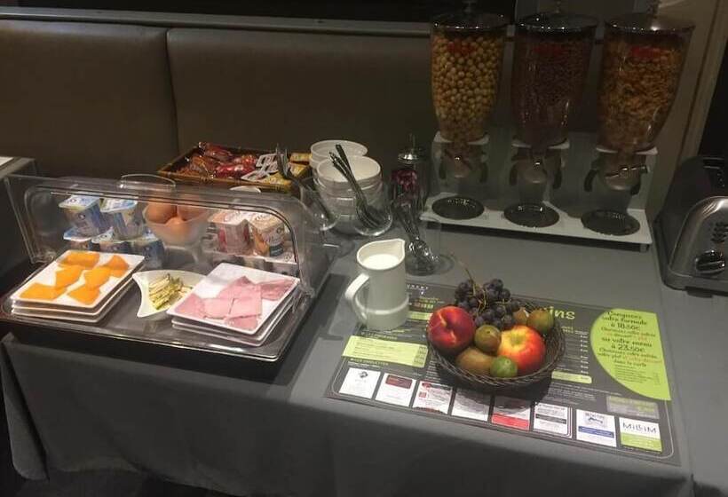 호텔 Hôtel Les Frangins