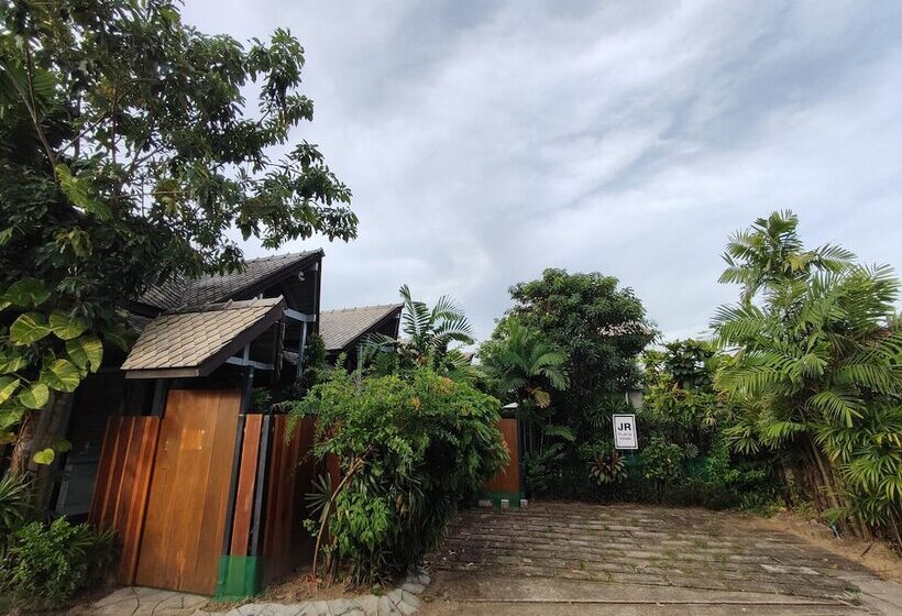 هتل Jr Place At Klong Muang Beach Krabi