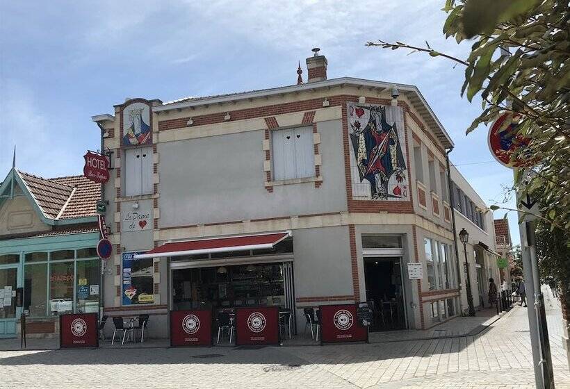 Отель La Dame De Coeur