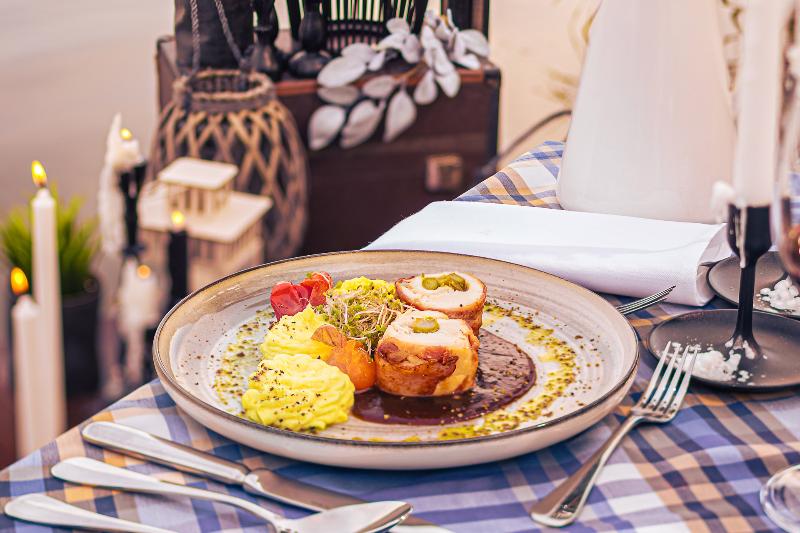 酒店 Mártoni Resort & Restaurant
