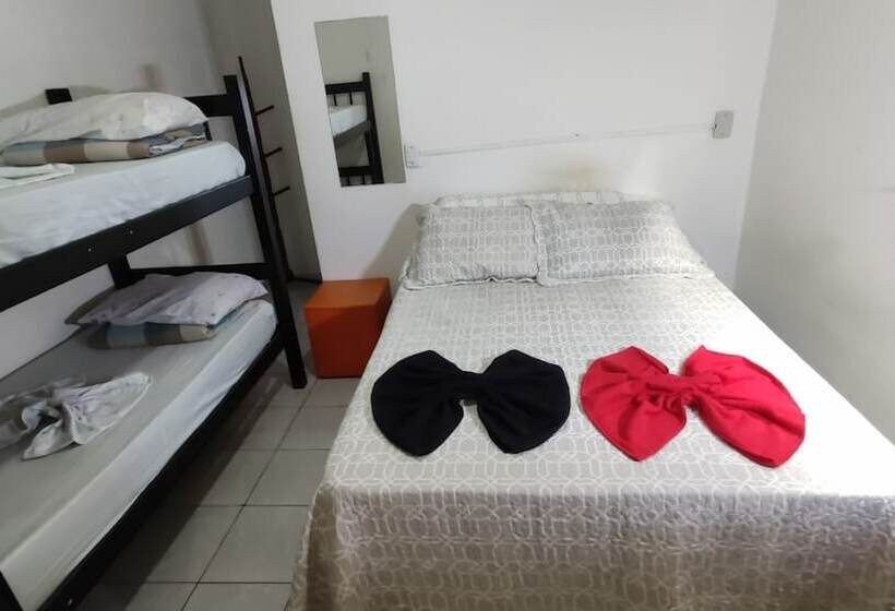 ホテル Pousada Alojaki Hostel