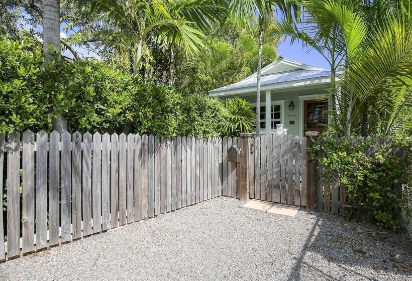 Paradise Palms By Avantstay Great Location W/ Outdoor Dining, Bbq Close To Higgs Beach Month Long St