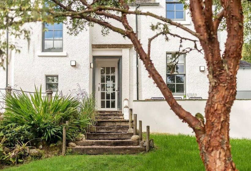 住所  Captivating 4 Bed House In Killin