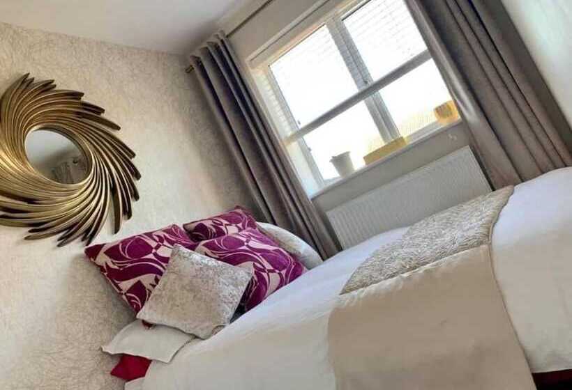 דירת נופש Charming 3 Bed House In Bedworth Nec, Bhx Airport