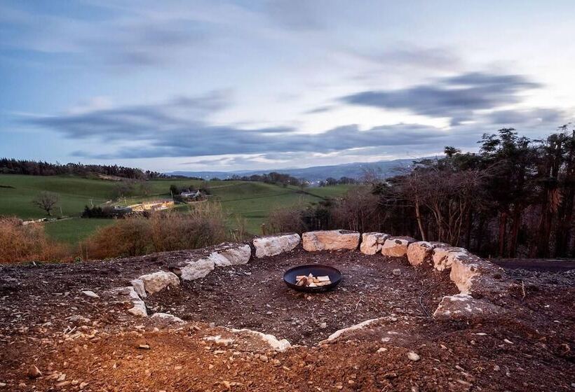 إقامة Clwyd Gate Manor Pool Sauna Hottub Cave Wales