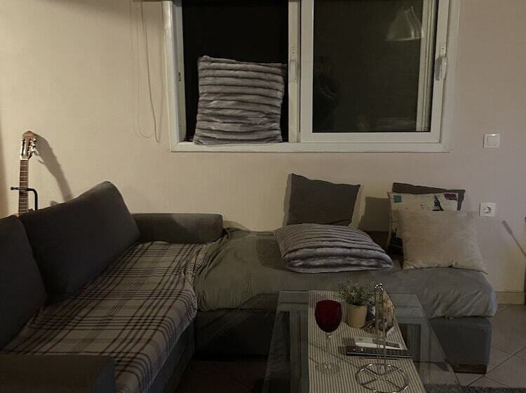 住所  Remarkable 1 Bed House Corfu