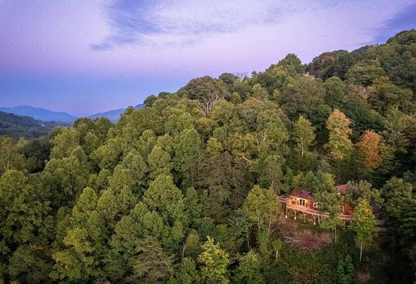 Stunning 2br Cabin With Mountain Views