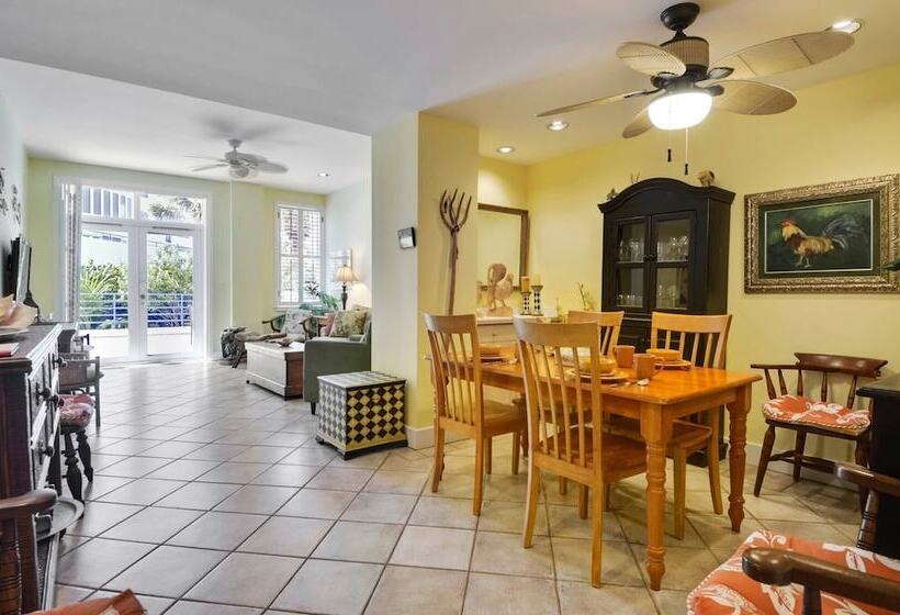 Sundown Refuge By Avantstay Great Location W/ Patio, Outdoor Dining, Bbq & Shared Pool! Week Long St