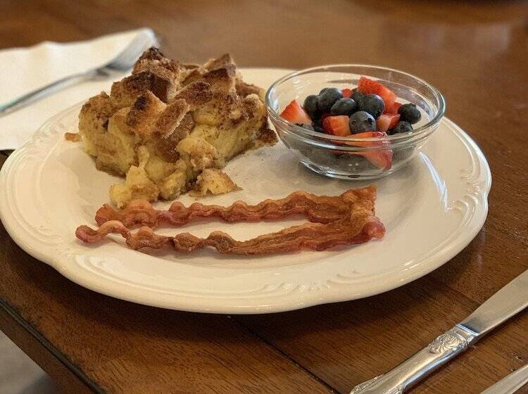 مبيت وإفطار Misty Mountain Inn