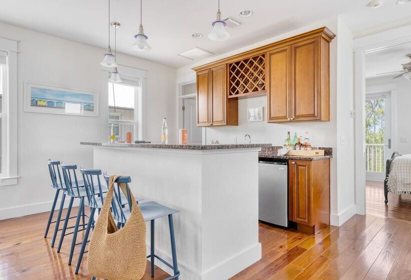 Bellview By Avantstay Gorgeous Home W/ Multiple Balconies & Living Areas