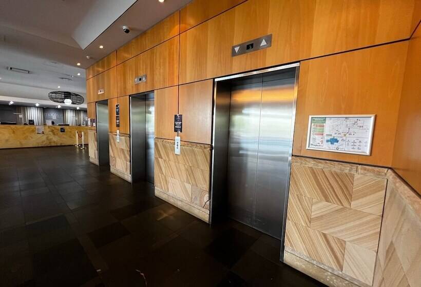 Darwin Esplanade Central Official