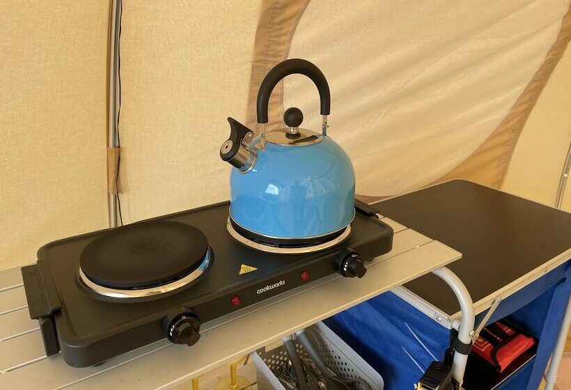 호텔 Impeccable 1 Bed Bell Tent Near Holyhead