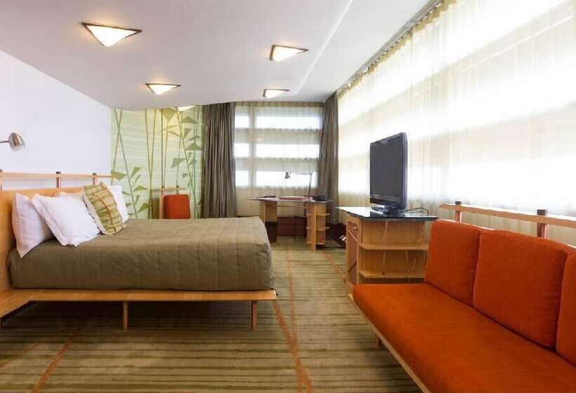 فندق Inn At Price Tower