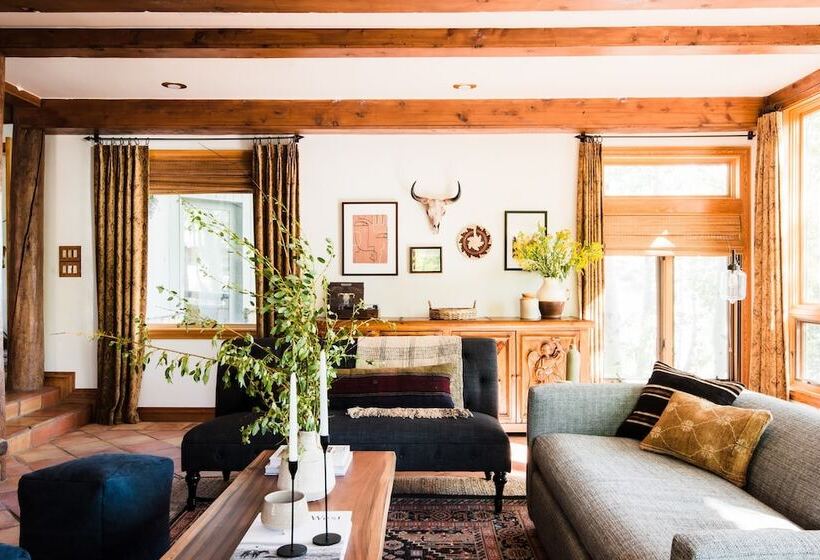 Nightstar By Avantstay Charming Rustic Cabin W/ Large Balcony & Sauna