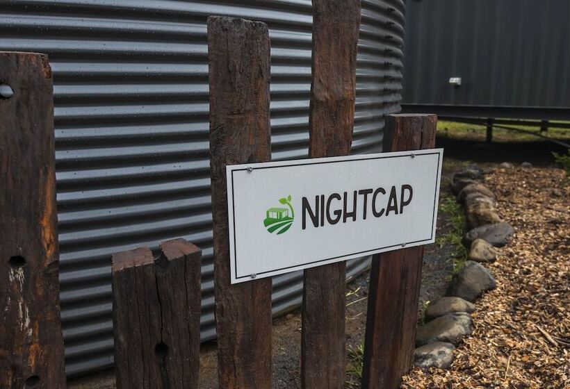 Пансион Contained In Nimbin