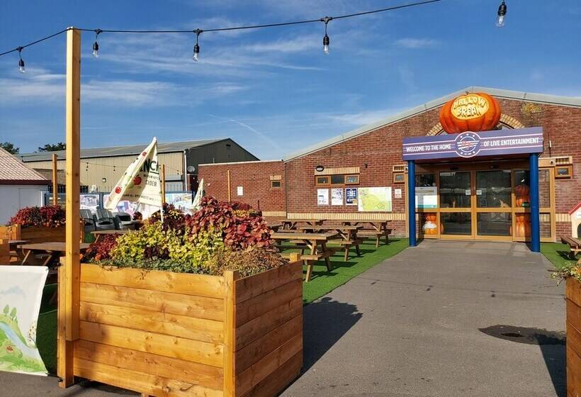 إقامة 95 Holiday Resort Unity 3 Bedrooms Entertainment Passes Included